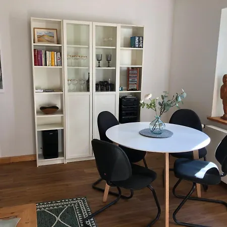 Villenappartement Mit Blick Ins Gruene Am Rande Der Wunderschoenen Altstadt Висмар Экстерьер фото