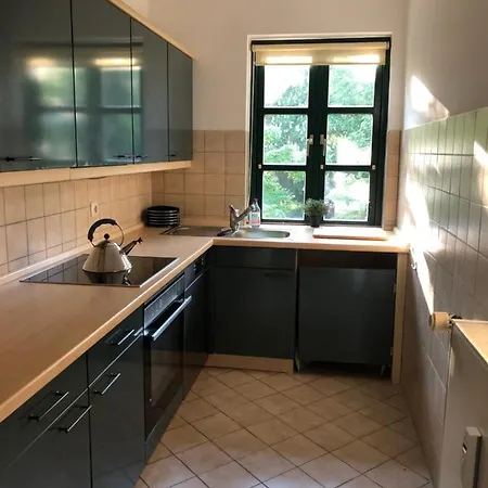 Villenappartement Mit Blick Ins Gruene Am Rande Der Wunderschoenen Altstadt Висмар Экстерьер фото
